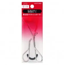 Shiseido Eyelash Curler 213 mit einem Nachfüllpad